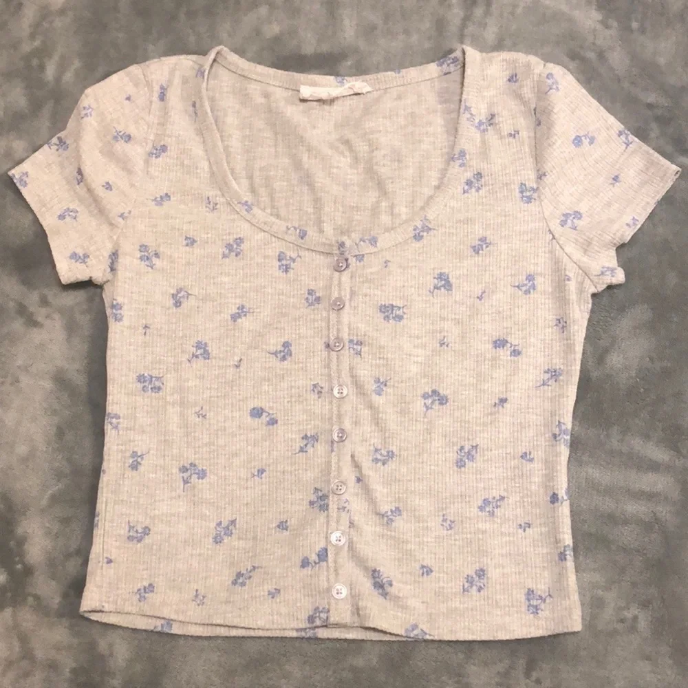 Pink Rose Ribbed Crop Top - Picture 1 of 4
